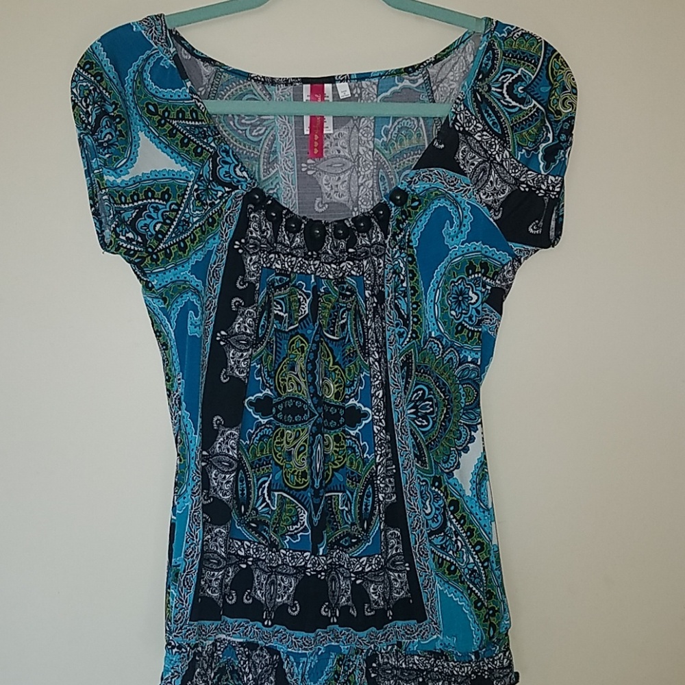 Capped sleeves shirt